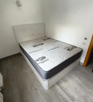 Canapés y colchones nuevos