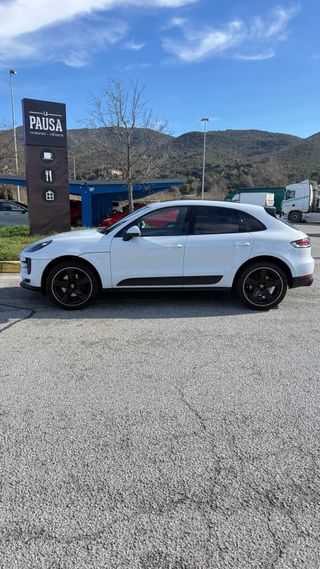 Porsche Macan 2021