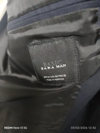 Traje Negro y Camisa Blanca Hombre