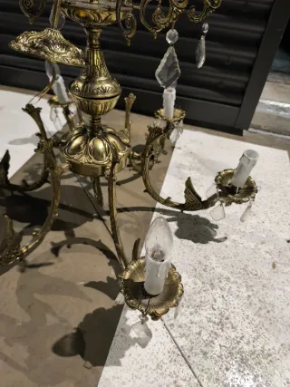 Lámpara araña vintage dragones dorada