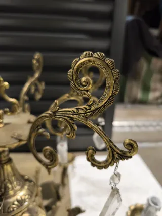 Lámpara araña vintage dragones dorada