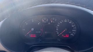 Audi A3 130cv automatico 3650€ garantia 1 año