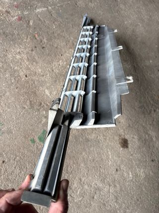 Parrilla Renault Supercinco GT Despiece