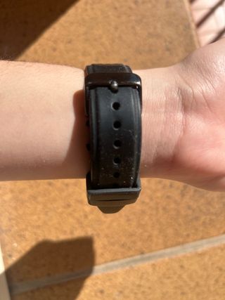 Reloj PULSAR Negro y Rojo