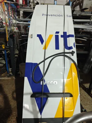 Portón IVECO DAILY 3500 kg Izquierdo