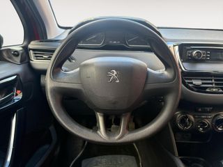 Peugeot 208 2016