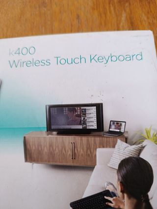 Tastiera Logitech Wireless con Trackpad