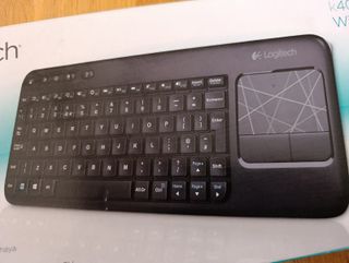 Tastiera Logitech Wireless con Trackpad