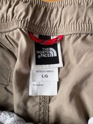 Pantalones The North Face convertibles marrón