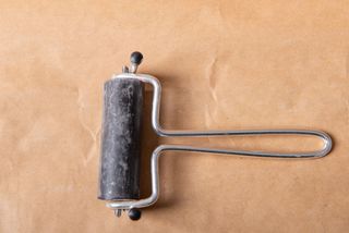 Rodillo entintado 6 cm para linóleo