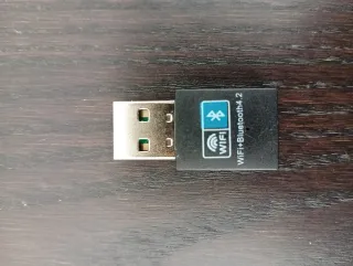 Adaptador USB WiFi y Bluetooth