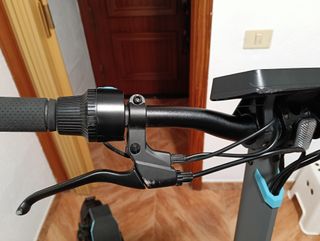 Patinete Eléctrico Cecotec + Casco Inteligente