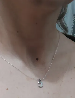 Ciondolo C oro bianco 750 con diamanti