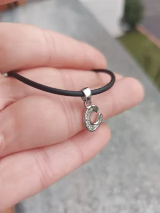 Ciondolo C oro bianco 750 con diamanti