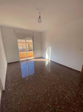 Casa adosada en alquiler en Residencial Triana - Barrio Alto en Gabias (Las)