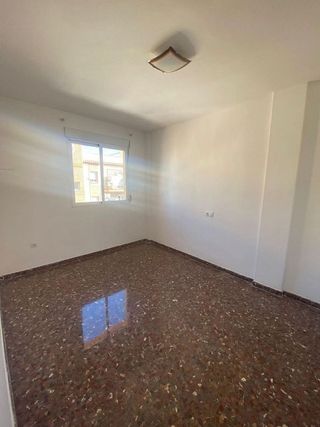 Casa adosada en alquiler en Residencial Triana - Barrio Alto en Gabias (Las)