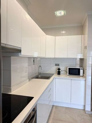 Piso en alquiler en Santa Catalina - Canteras en Palmas de Gran Canaria(Las)