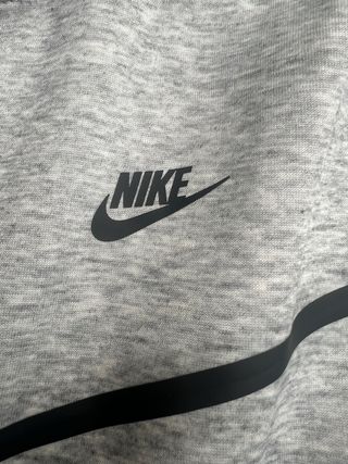 Conjunto Nike Tech Fleece Gris Nuevo