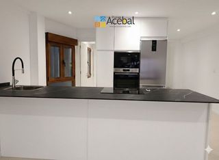 Piso en alquiler en Centro en Gijón