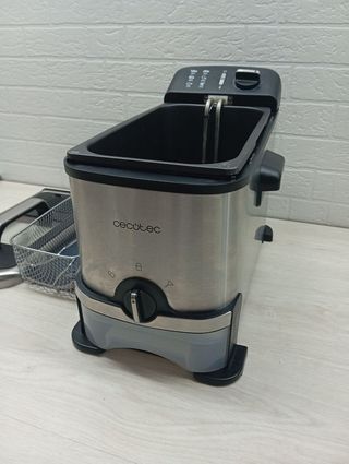 Cecotec Freidora con Depósito CleanFry 3000 ProFil