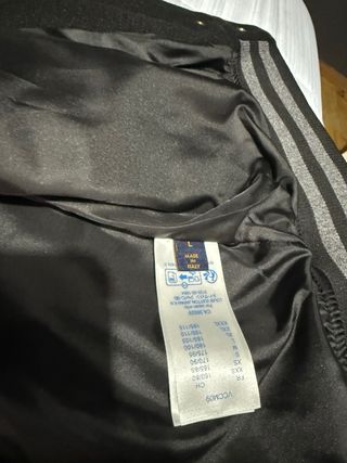 Chaqueta Varsity Louis Vuitton Negra y Gris