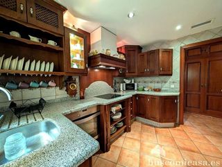 Chalet en venta en Linares