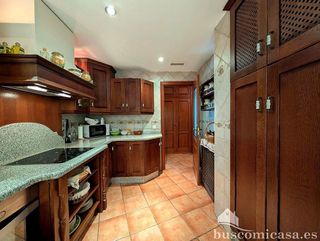 Chalet en venta en Linares