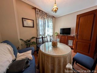 Chalet en venta en Linares