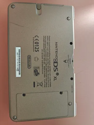 Nintendo DSi XL + Accesorios