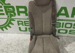 117536 4701674 asiento tras medio kia carnival 2.9