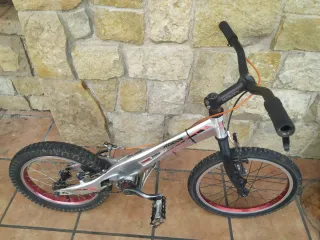 Bicicleta Trial Monty 205 Kamel infantil.