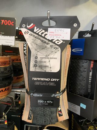 Cubierta Vittoria Terreno Dry Graphene 700x47c