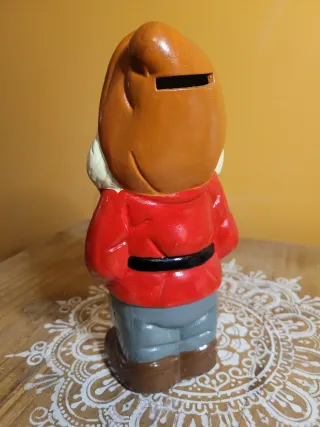 Antiche scatole per risparmio in ceramica