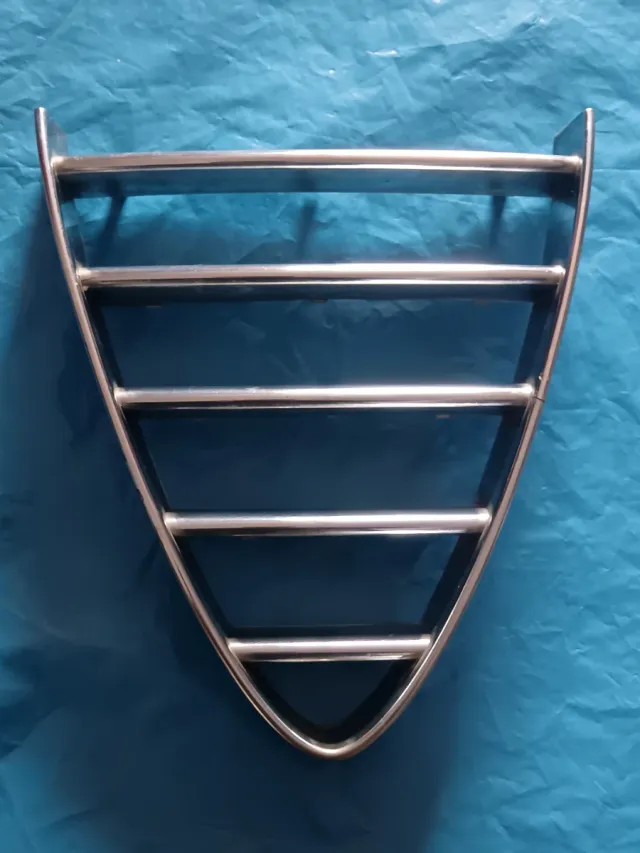 Calandra Alfa Romeo 156