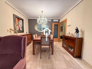 Piso en venta en Centro en Alicante