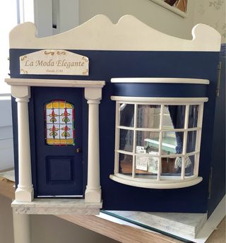 Casa de muñecas tienda La Moda Elegante