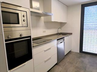 Piso en venta en Poniente-Norte - Miralbaida - Parque Azahara en Córdoba