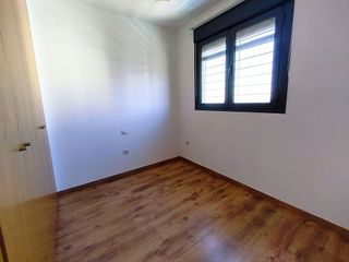 Piso en venta en Poniente-Norte - Miralbaida - Parque Azahara en Córdoba