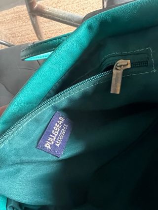 Bolso Pull & Bear azul turquesa