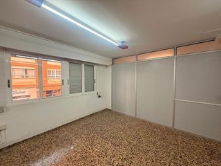 Oficina en venta en Este en Castellón de la Plana