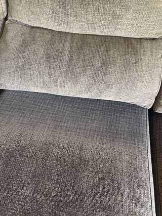 Sofá Chaise Longue con tela antiarañazos gatos