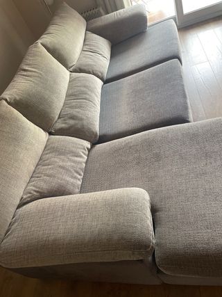 Sofá Chaise Longue con tela antiarañazos gatos