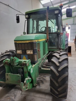 Tractor John Deere 6310 con tripuntal
