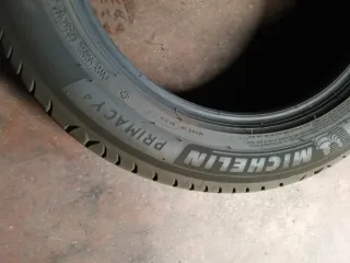 Neumático 205/55-16