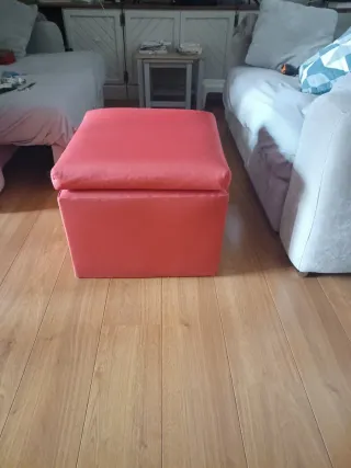 Pouf/Poltrona in tessuto rosso