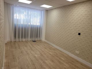 Local comercial en alquiler en Playa de la Fontanilla en Marbella