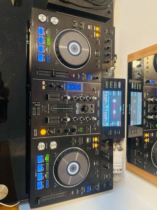 Pioneer XDJ RX - DJ System All In One (Y maletín)