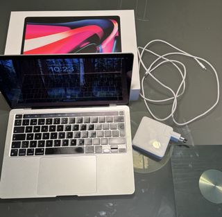 MacBook Pro 13 M2 2022 8GB 256GB