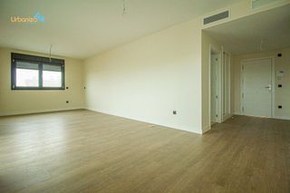 Ático en alquiler en Avda. Elvas en Badajoz