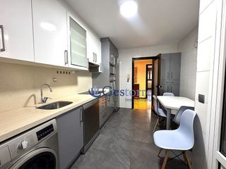 Piso en alquiler en Parque del Oeste - Olivares en Oviedo